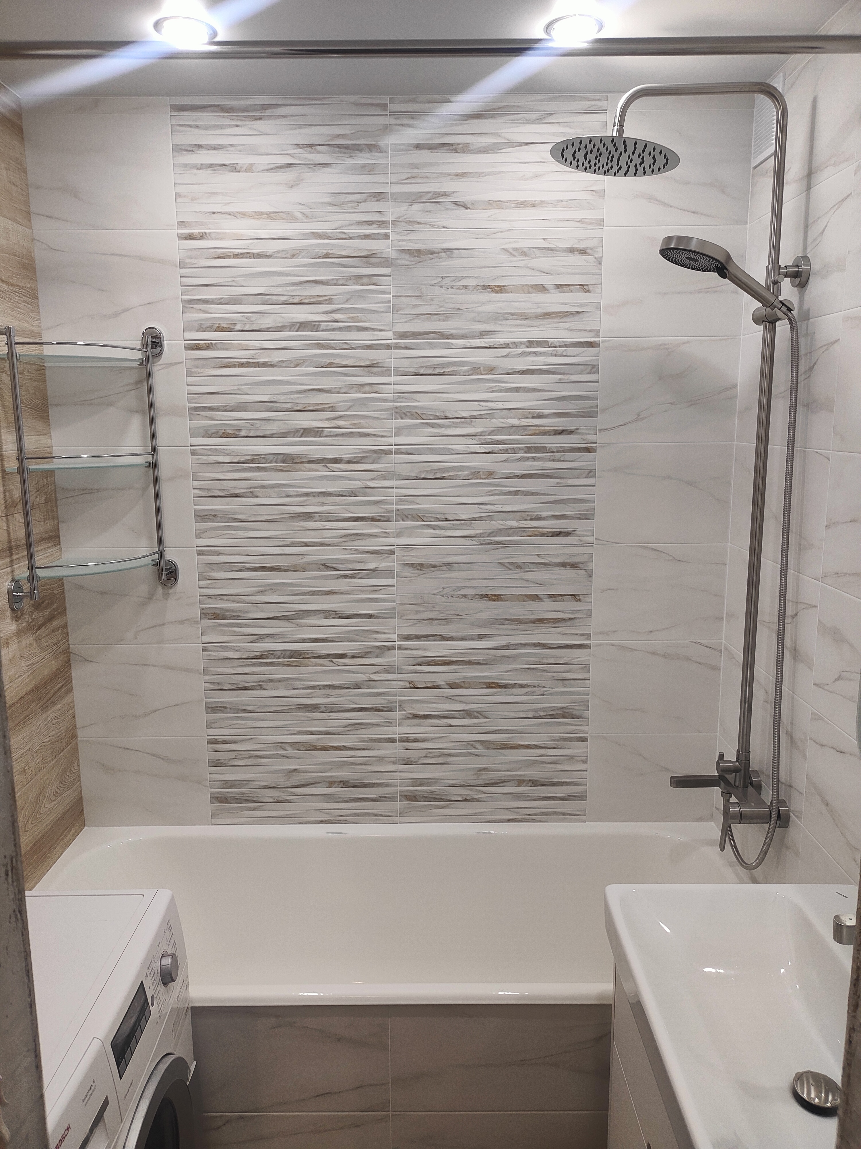 Современный туалет с инсталляцией